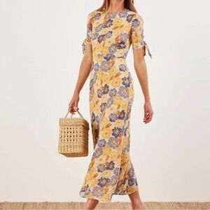 New without tags Reformation floral dress US 4